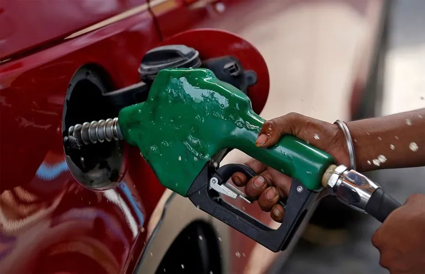 Giá xăng dầu hôm nay 3/1: Brent và WTI cùng tăng nhẹ