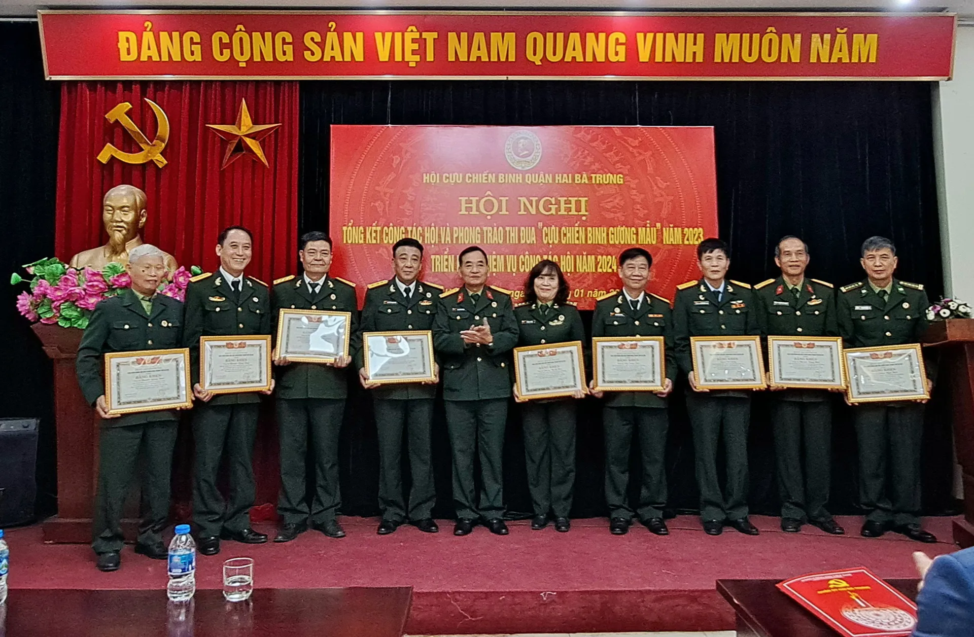 Quận Hai Bà Trưng: Các cựu chiến binh tham gia bảo vệ môi trường