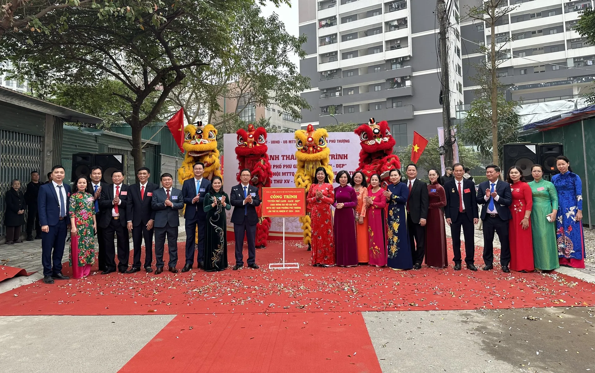 Tây Hồ: 11 hộ dân hiến đất mở rộng phố Phú Gia