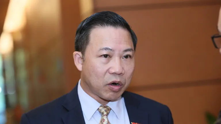 Vợ ông Lưu Bình Nhưỡng nộp 300.000 USD để khắc phục hậu quả cho chồng