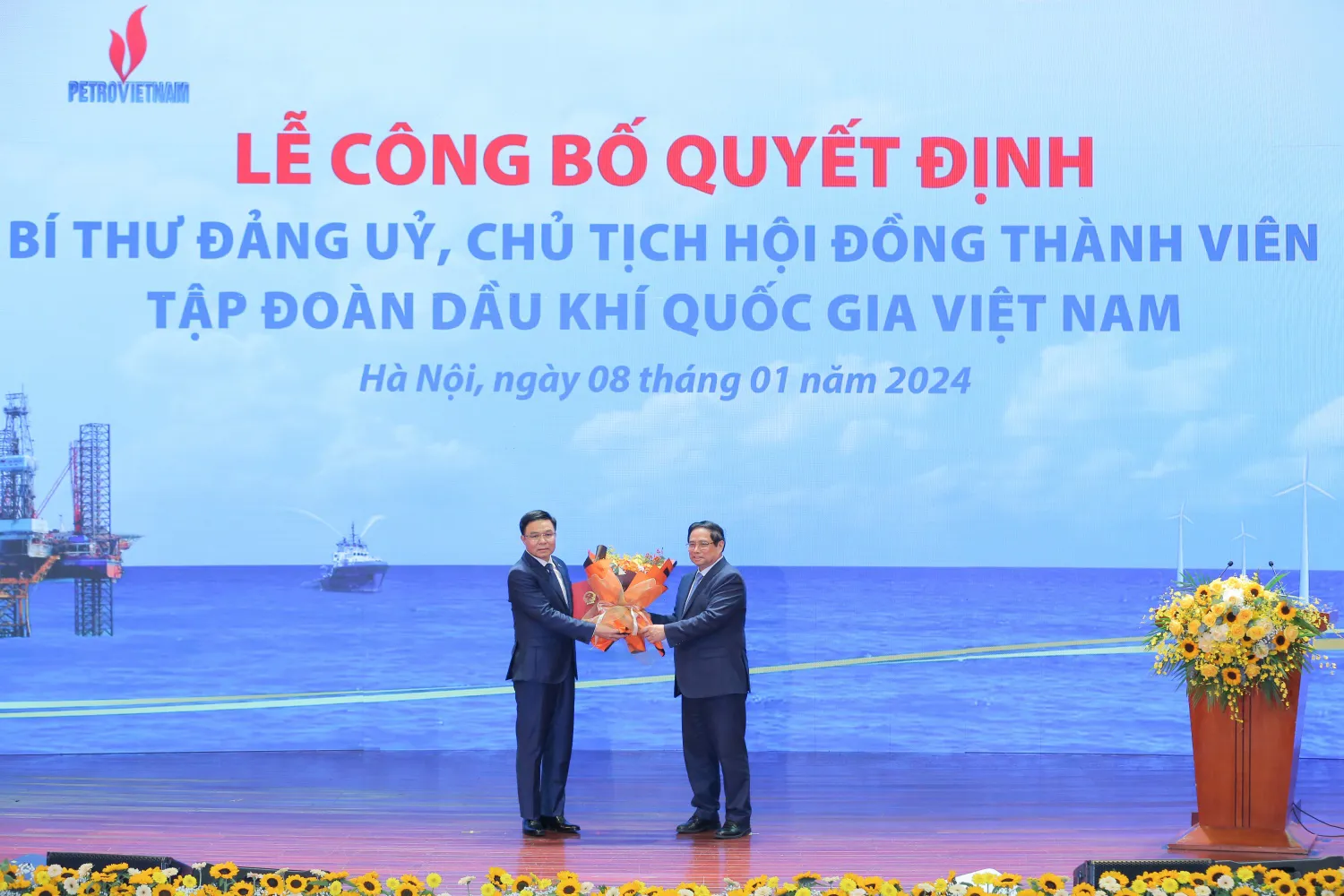 Thủ tướng trao quyết định bổ nhiệm Chủ tịch HĐTV Petrovietnam Lê Mạnh Hùng