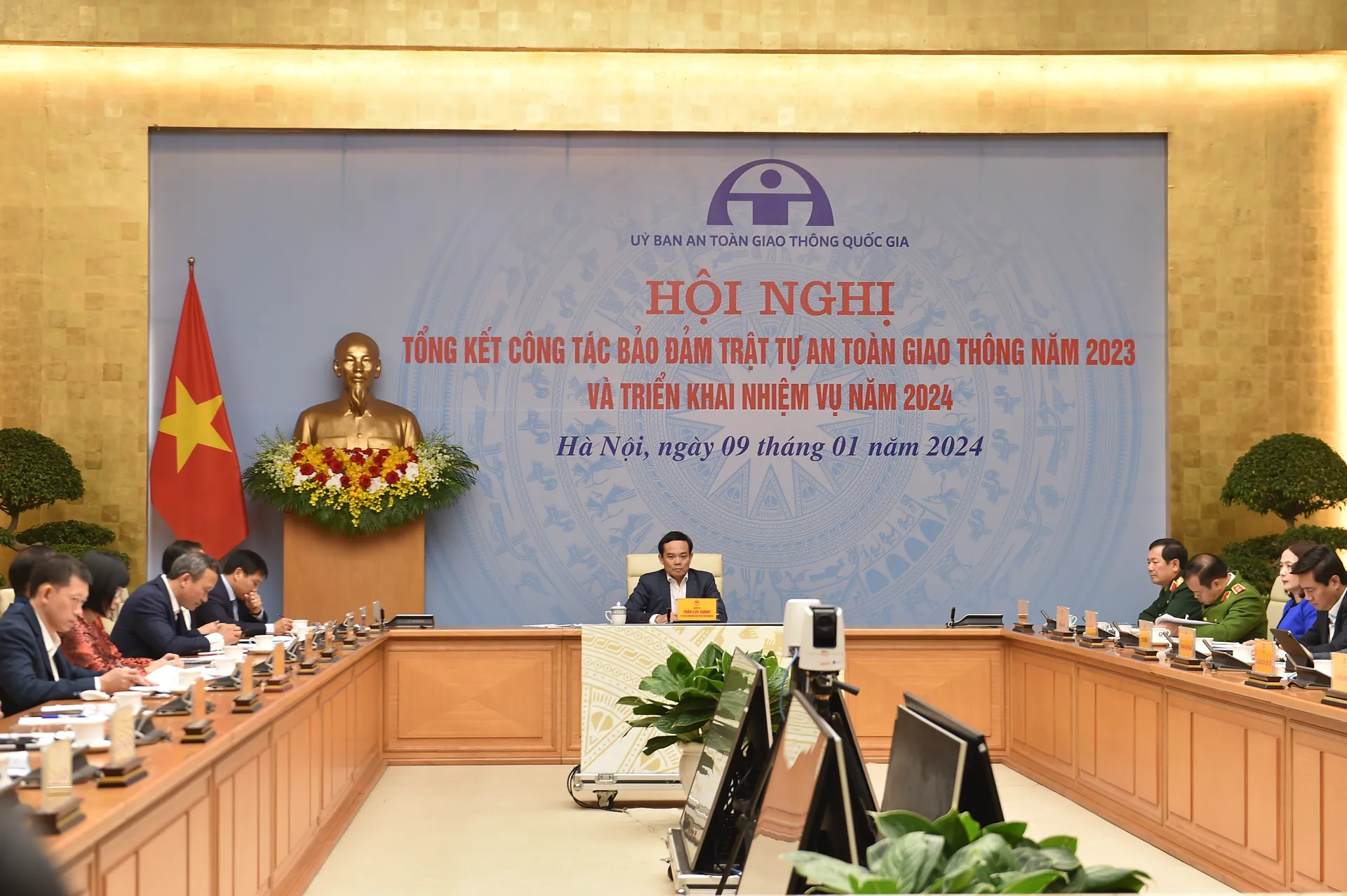 Nỗ lực kéo giảm tai nạn giao thông năm 2024