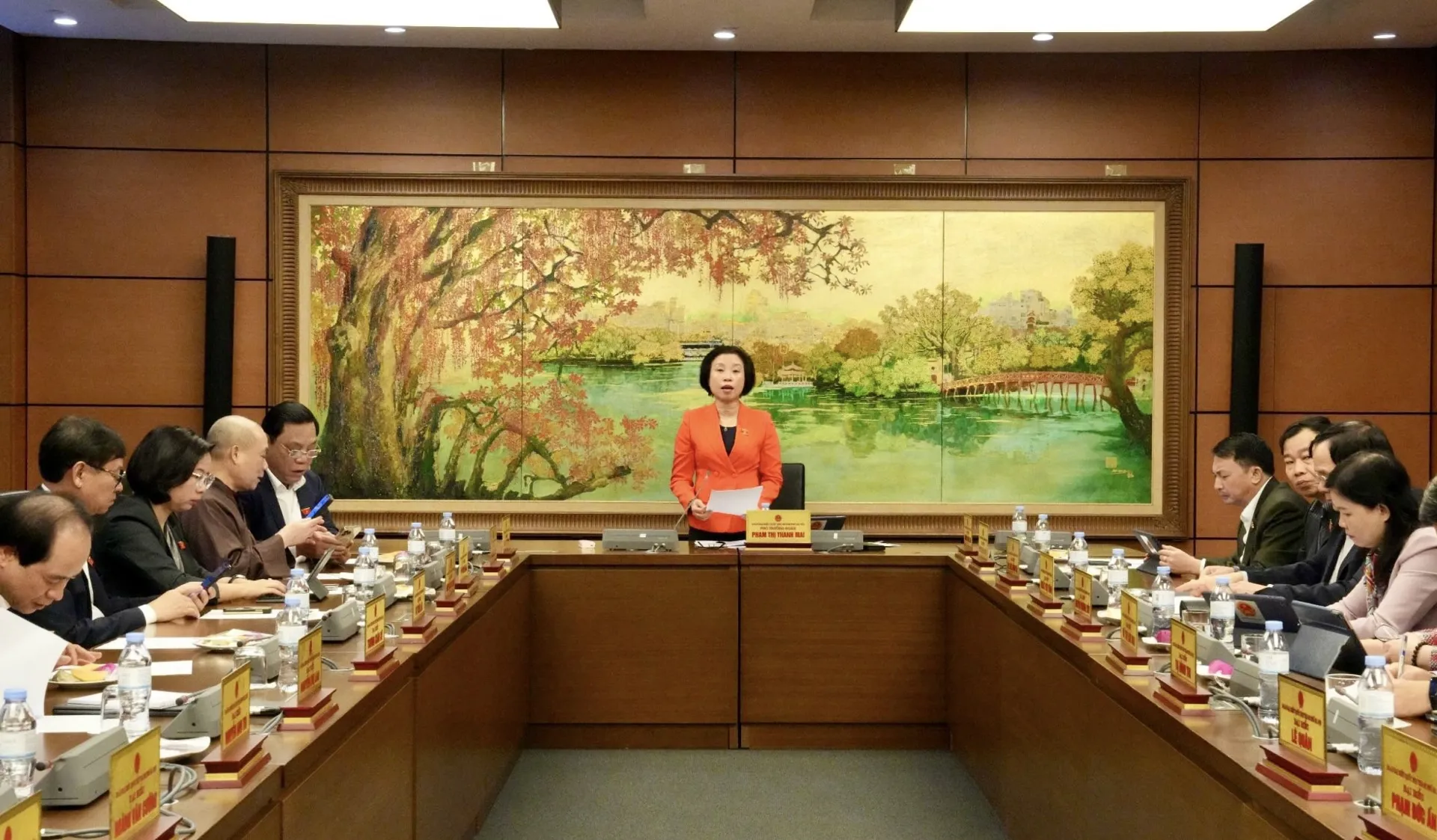 Đầu tư cho các nội dung quan trọng, tạo cơ chế phát triển Thủ đô
