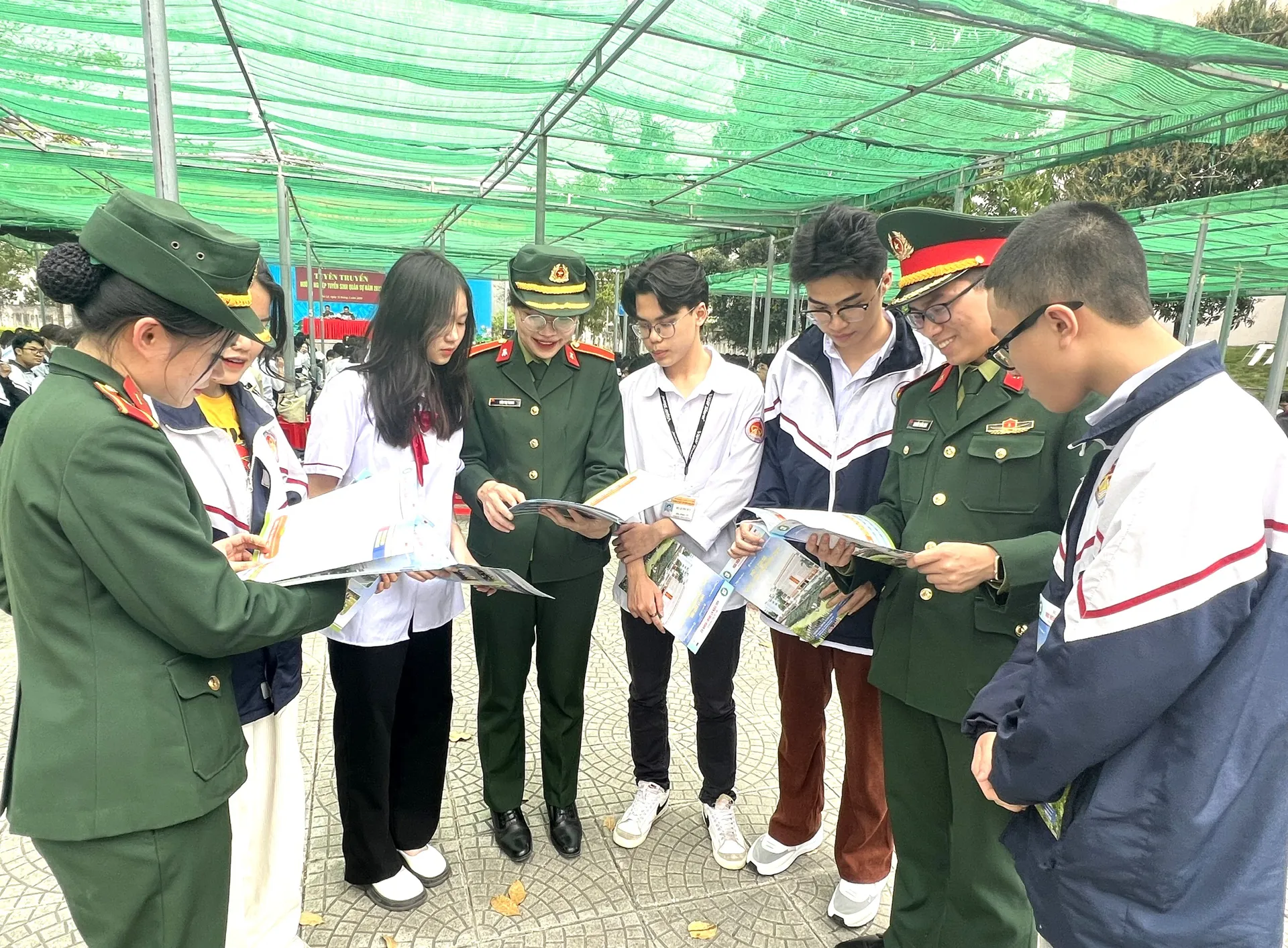 Tăng cơ hội cho thí sinh có nguyện vọng theo học ngành quân đội