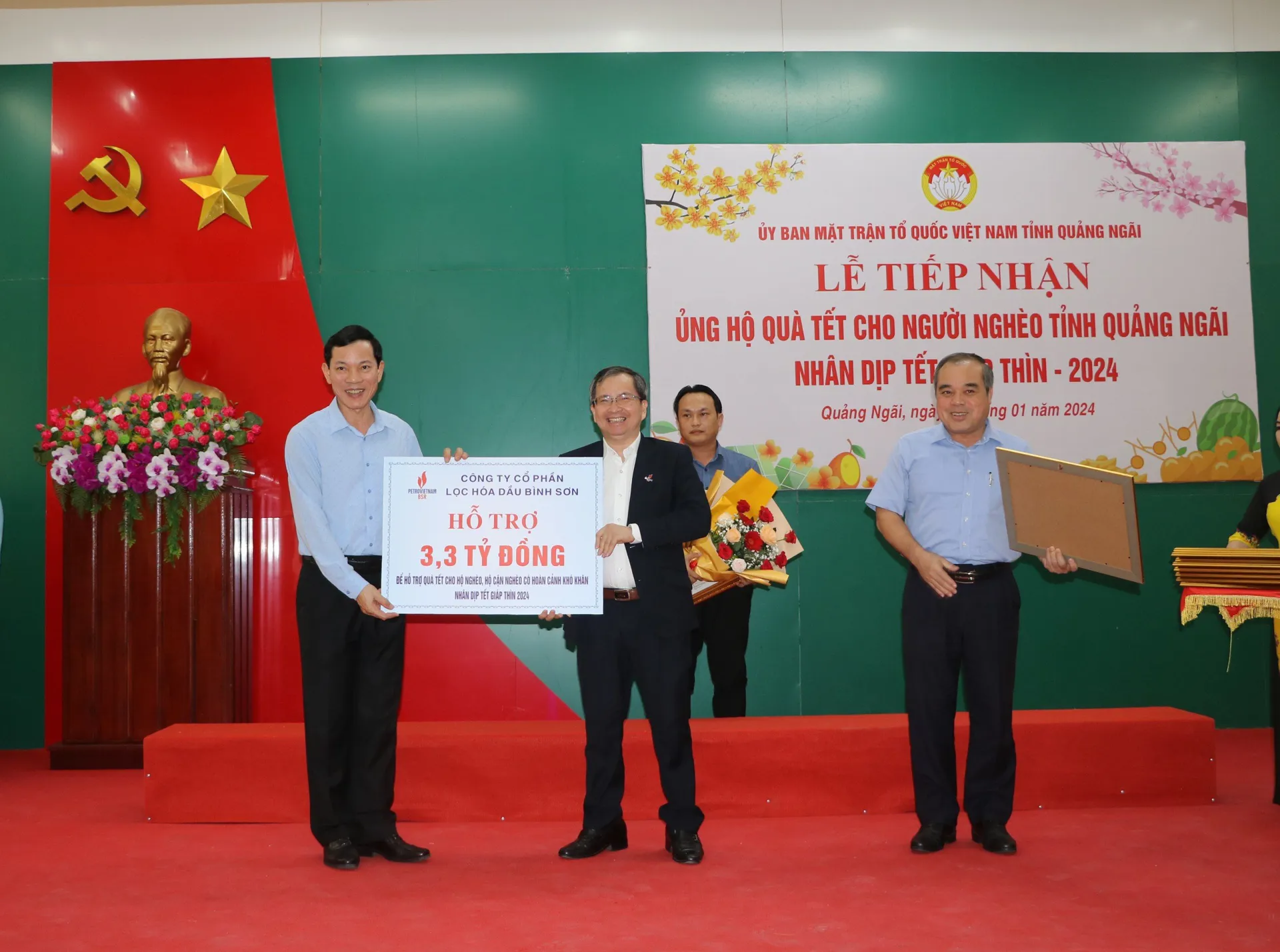 Tiếp nhận hơn 16 tỷ đồng để mang Tết về cho người nghèo