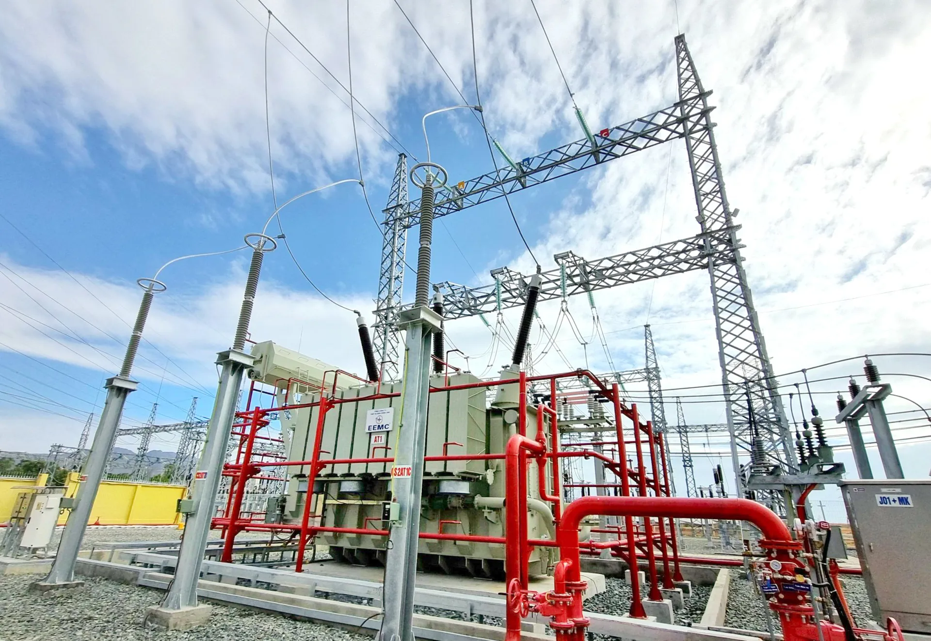 PTC3 tiếp nhận quản lý vận hành Trạm biến áp 220kV Vĩnh Hảo