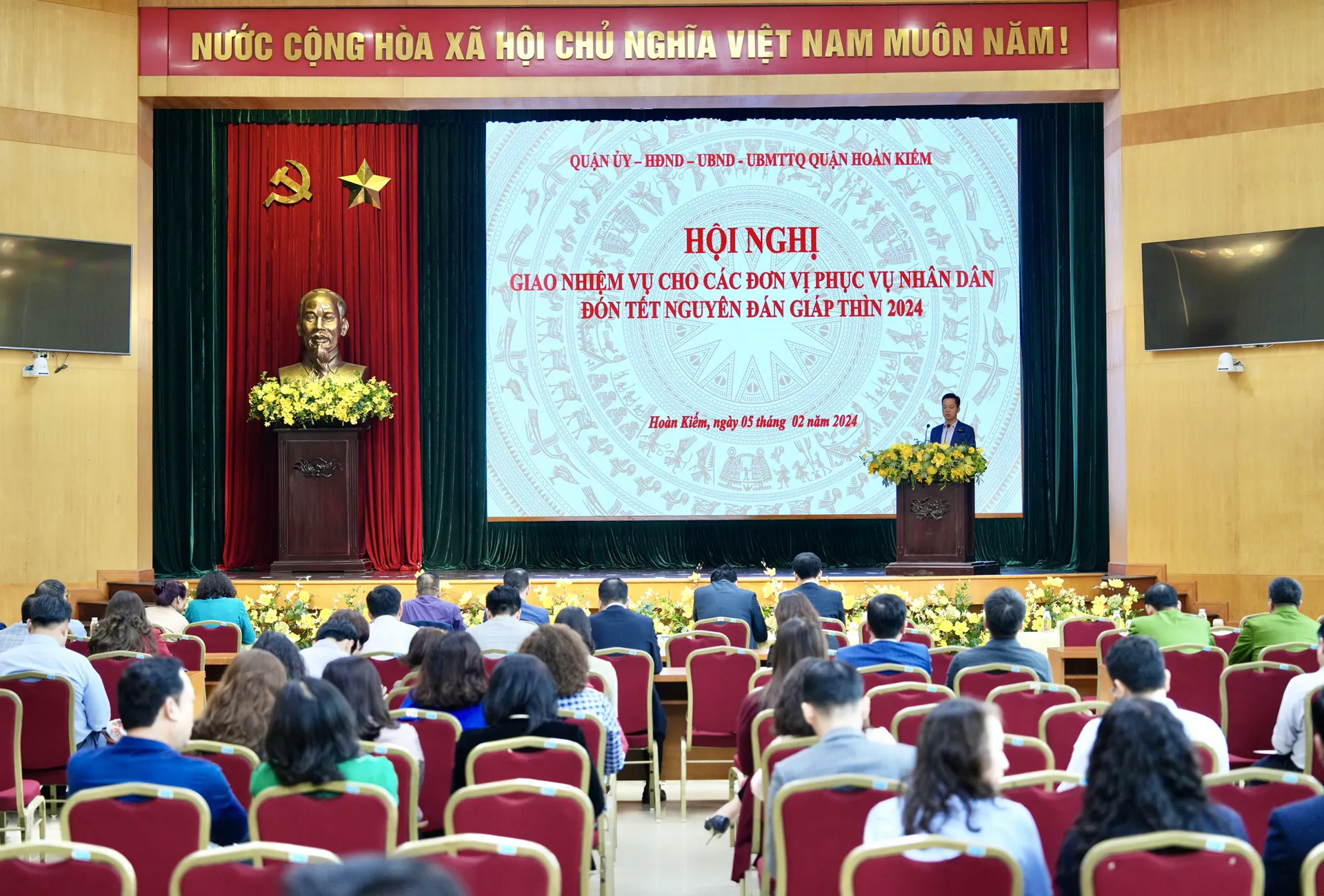 Quận Hoàn Kiếm: Đảm bảo cho người dân đón Tết an toàn, vui tươi
