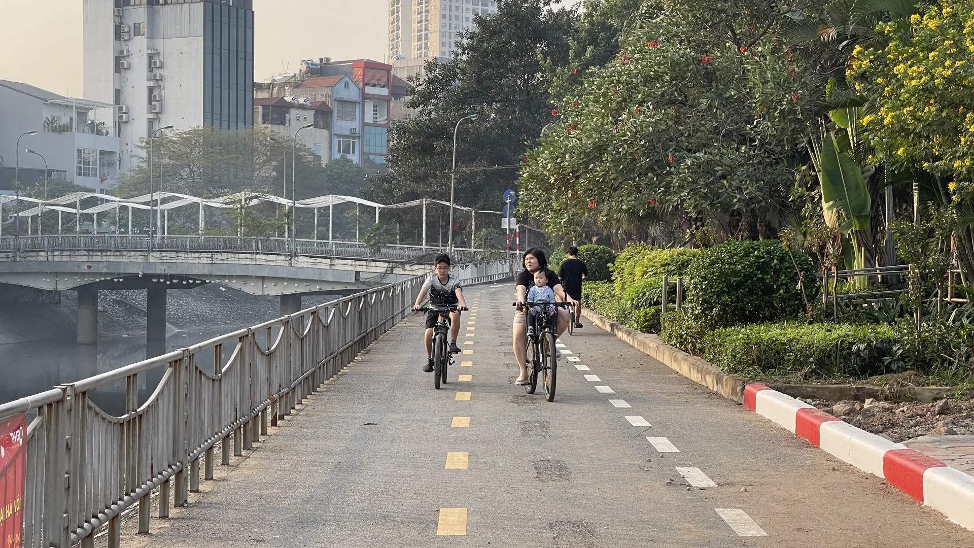 Đường dành riêng cho xe đạp: Kết nối giao thông xanh