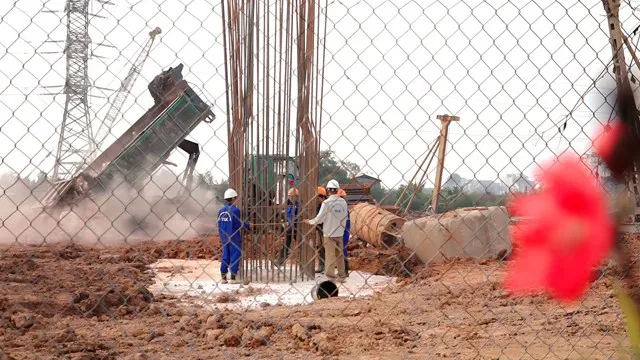 Hà Nội: Các dự án trọng điểm tranh thủ từng ngày để thi công