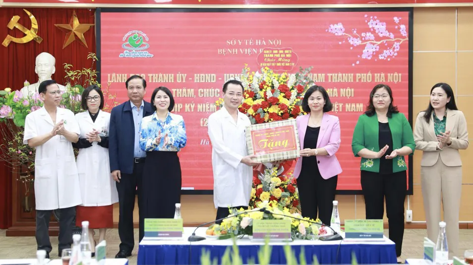 Phát huy truyền thống, xứng đáng với danh hiệu "Người thầy thuốc của Nhân dân"