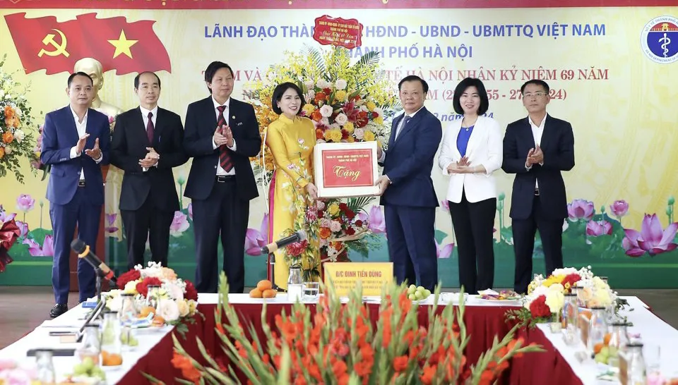 Đẩy mạnh ứng dụng công nghệ thông tin trong hoạt động khám, chữa bệnh