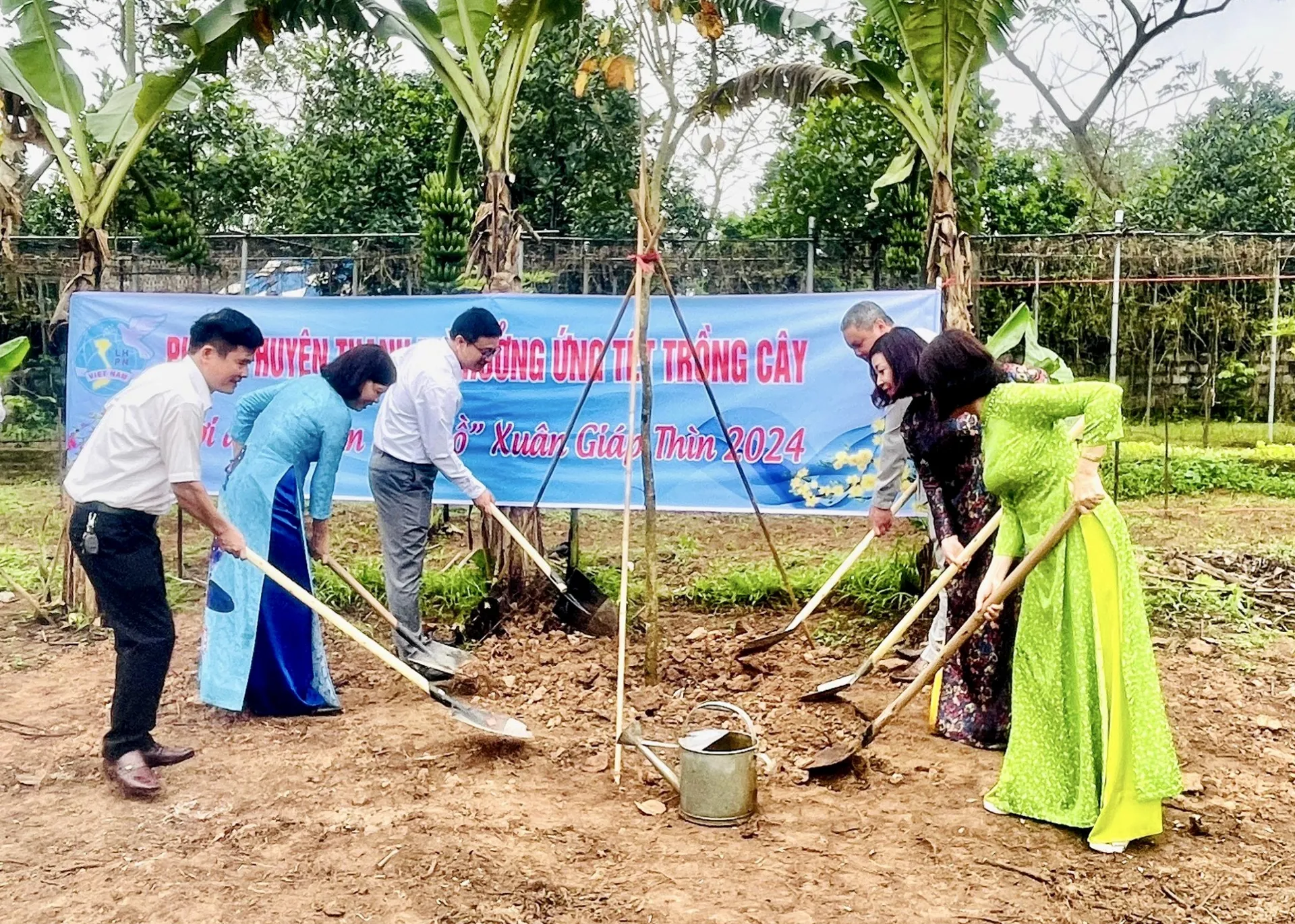 Huyện Thanh Trì: Phát động Tết trồng cây “Phụ nữ vun đắp tương lai”