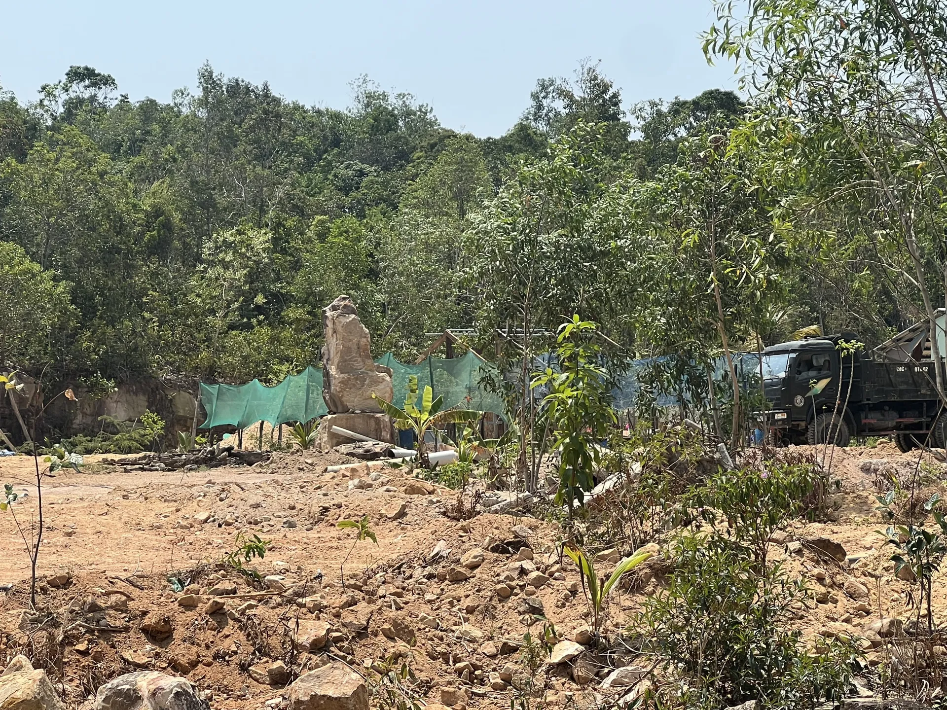 Phú Quốc: Xử lý vụ san lấp trái phép trên 5.000m2 đất