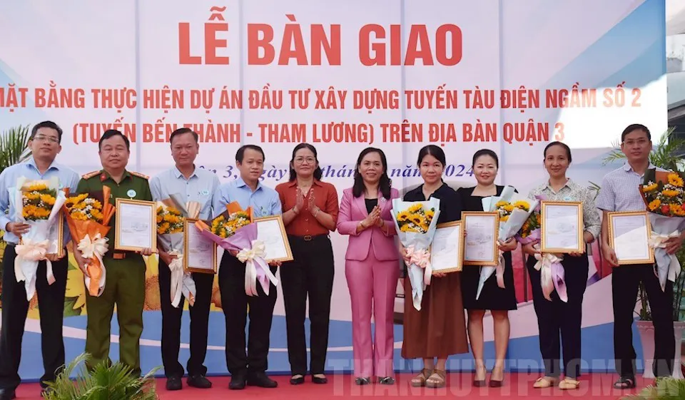 TP Hồ Chí Minh: bàn giao mặt bằng xây dựng Metro Bến Thành - Tham Lương