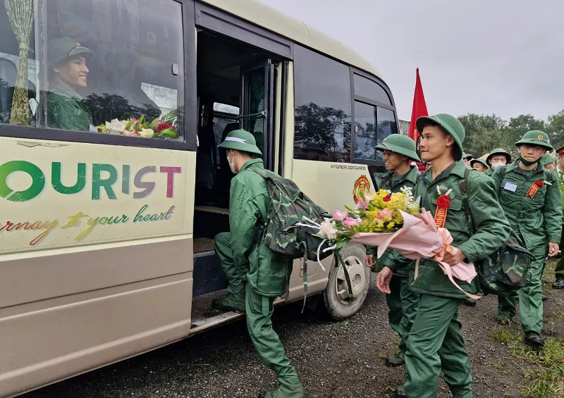 Hà Tĩnh: Không chấp hành nhập ngũ, 6 thanh niên bị phạt 375 triệu đồng