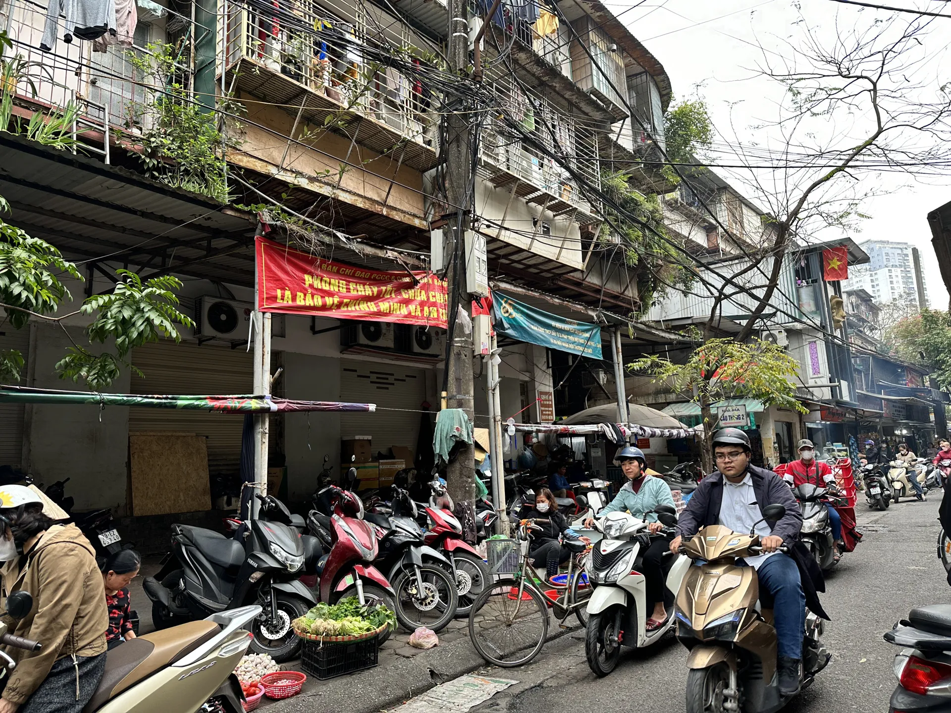 Mất an toàn điện tại các khu tập thể cũ