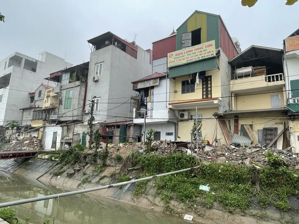 Gấp rút thi công dự án cải tạo kênh Tây giai đoạn 2 ở Thường Tín