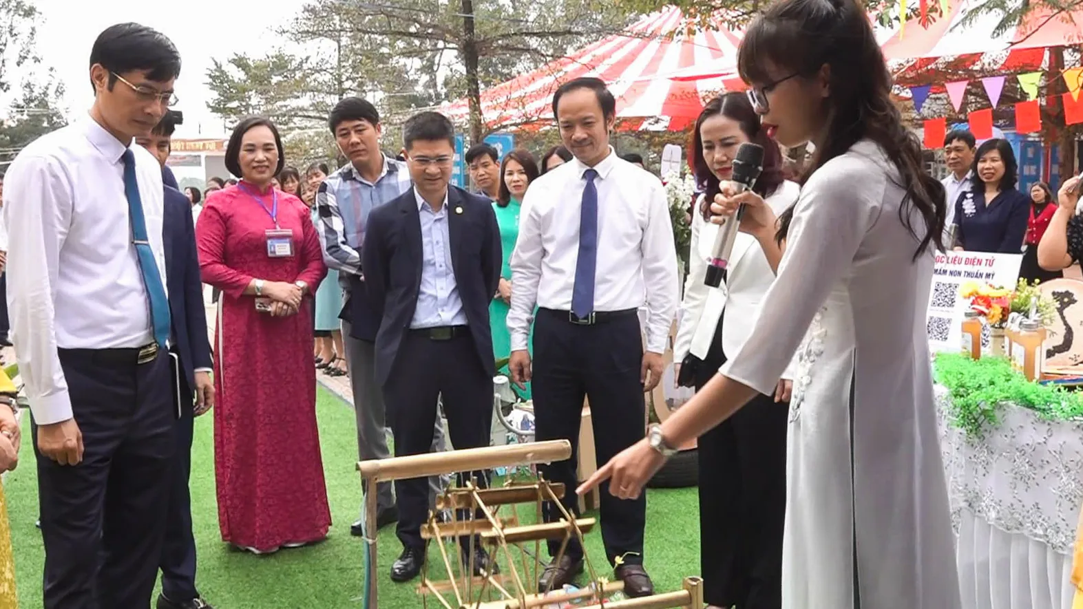 Ba Vì: ngành giáo dục tích cực ứng dụng CNTT trong giảng dạy