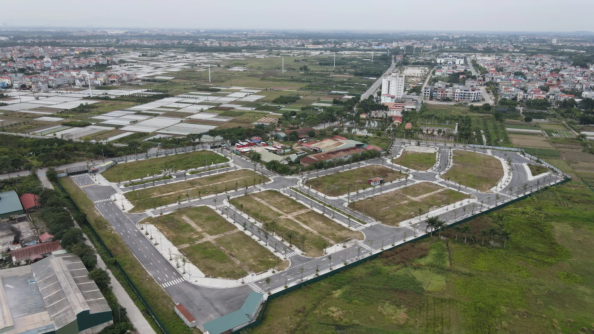Thị trường đất nền tại Đông Anh: giao dịch vẫn đìu hiu nhưng giá “neo” cao