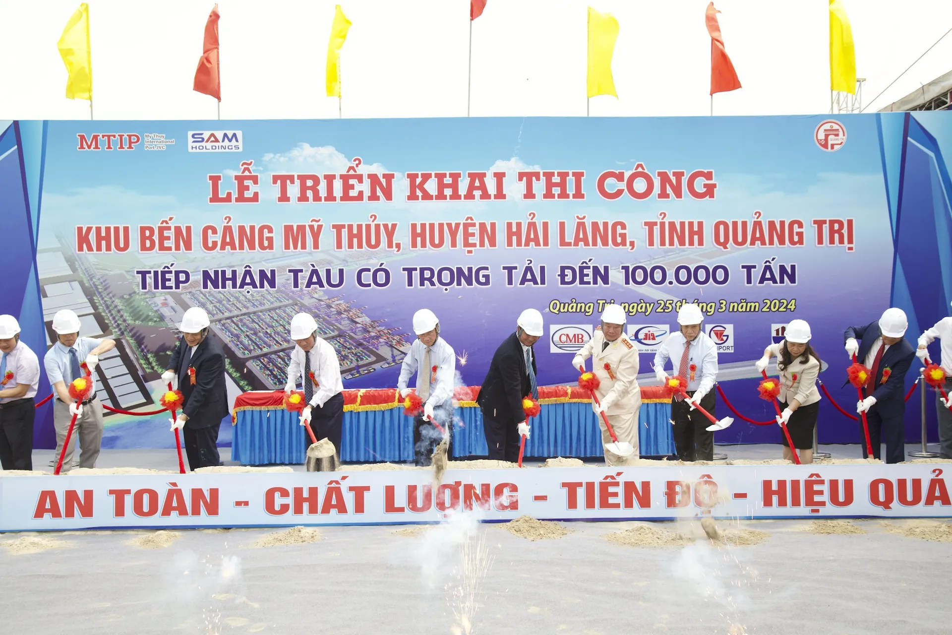Quảng Trị: Khởi công dự án khu bến cảng Mỹ Thủy hơn 14.000 tỷ đồng
