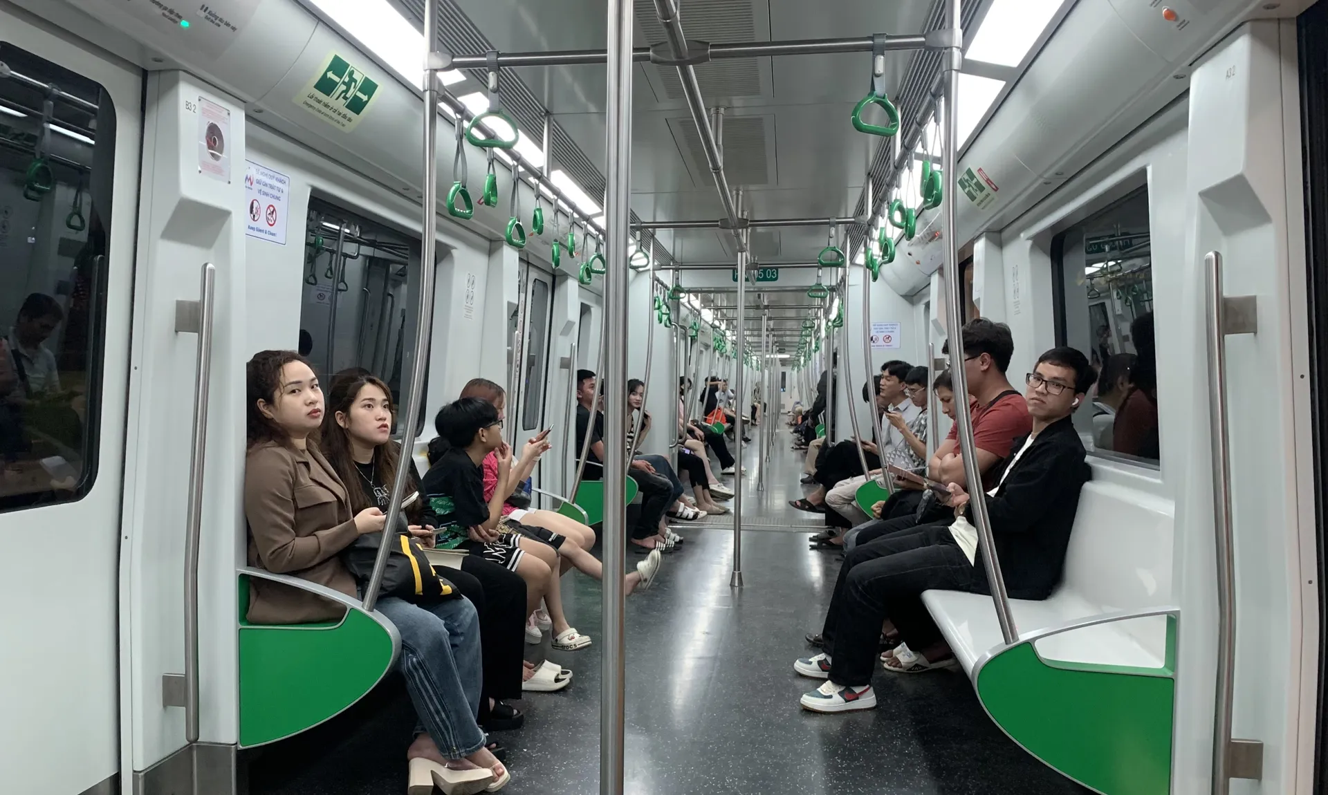 Sửa Luật Thủ đô, thêm quy định ưu tiên phát triển giao thông công cộng