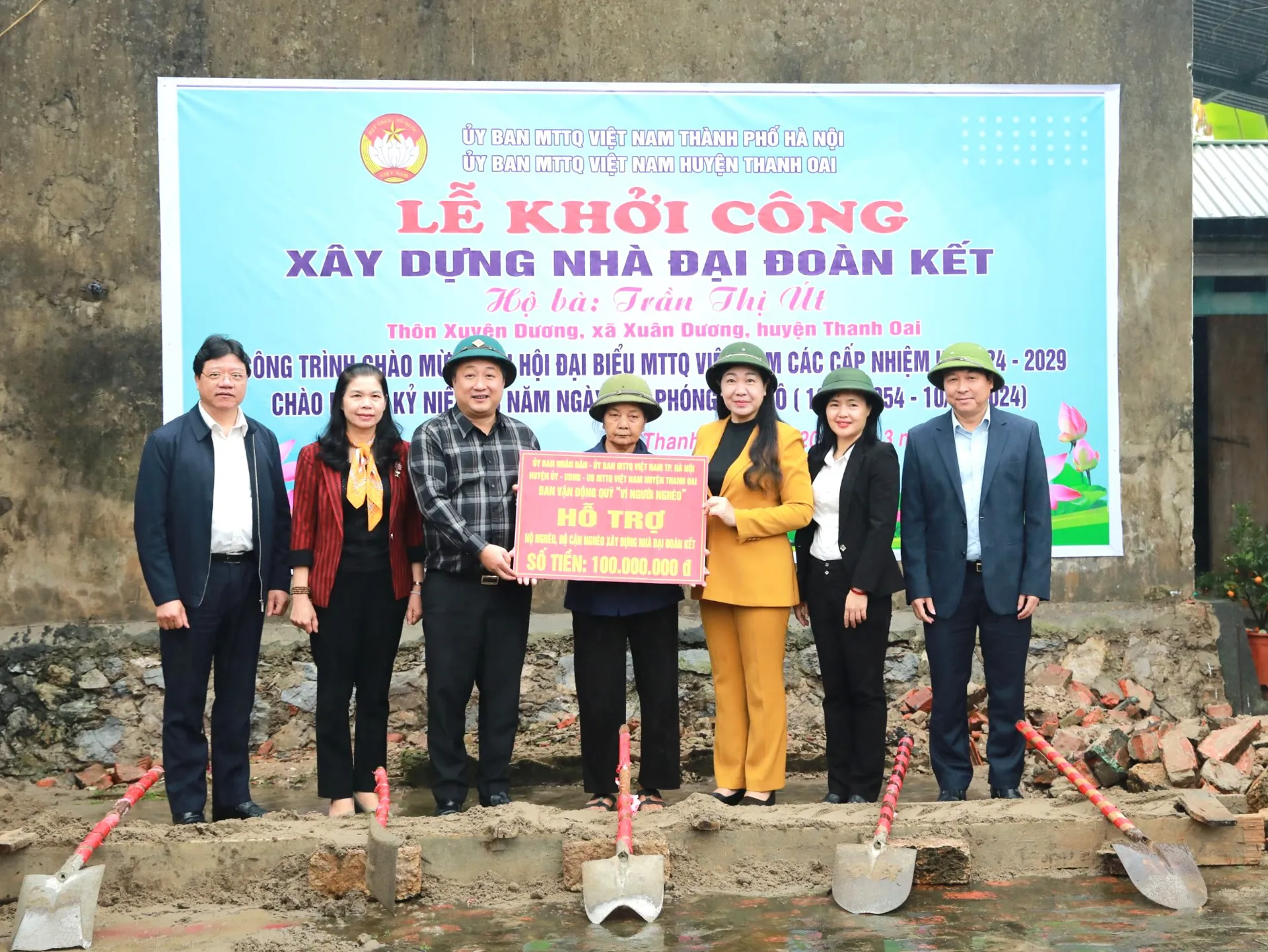 Hà Nội: Đồng loạt khởi công xây, sửa nhà cho 725 hộ nghèo, hộ cận nghèo