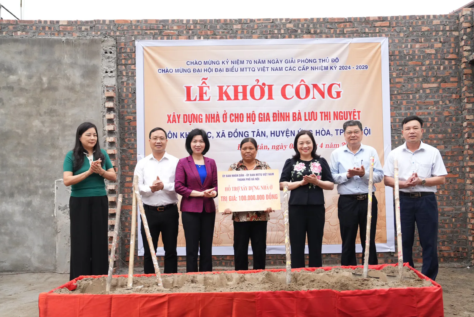 Ứng Hoà: hỗ trợ xây dựng, sửa chữa nhà ở cho 37 hộ nghèo, cận nghèo