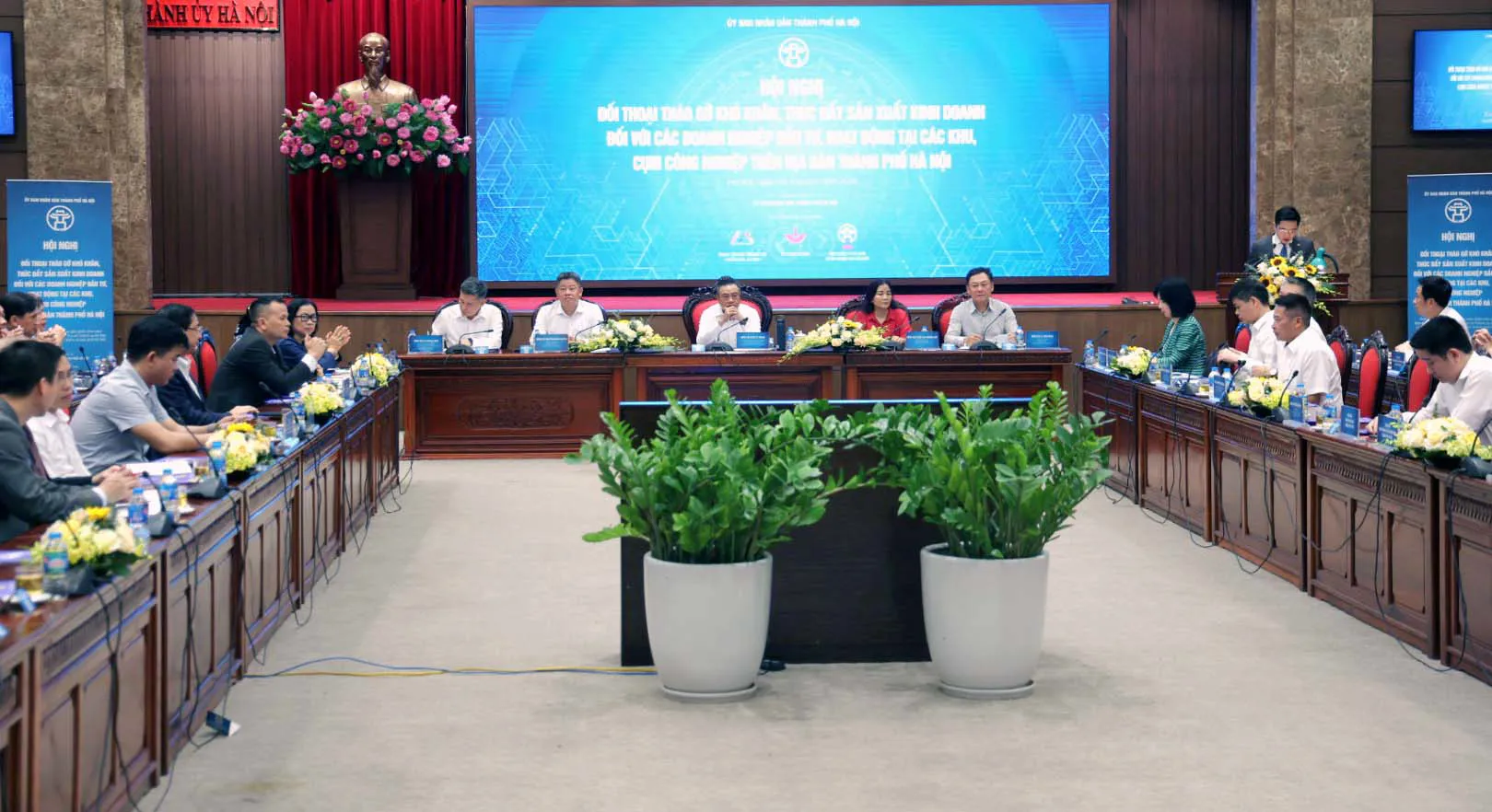 Hà Nội tập trung tháo gỡ khó khăn cho doanh nghiệp sản xuất kinh doanh
