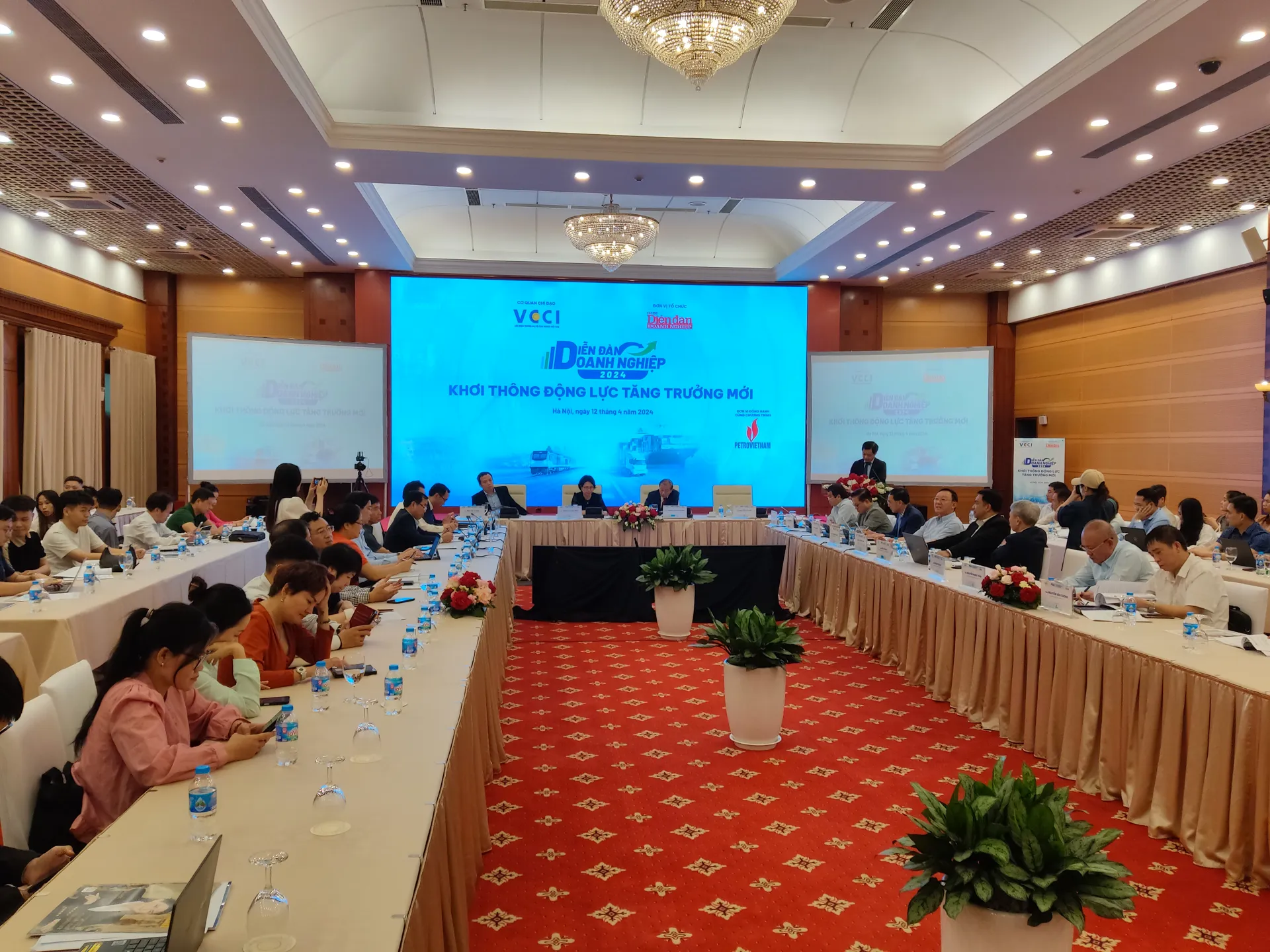 Khơi thông tăng trưởng cho doanh nghiệp