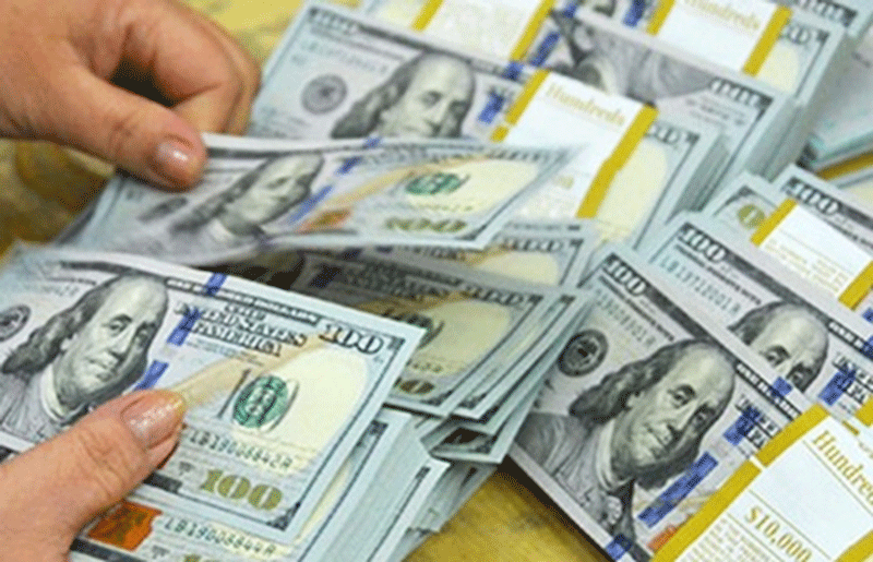 Tỷ giá USD hôm nay 12/4: thị trường tự do giảm sâu, ngân hàng tăng mạnh