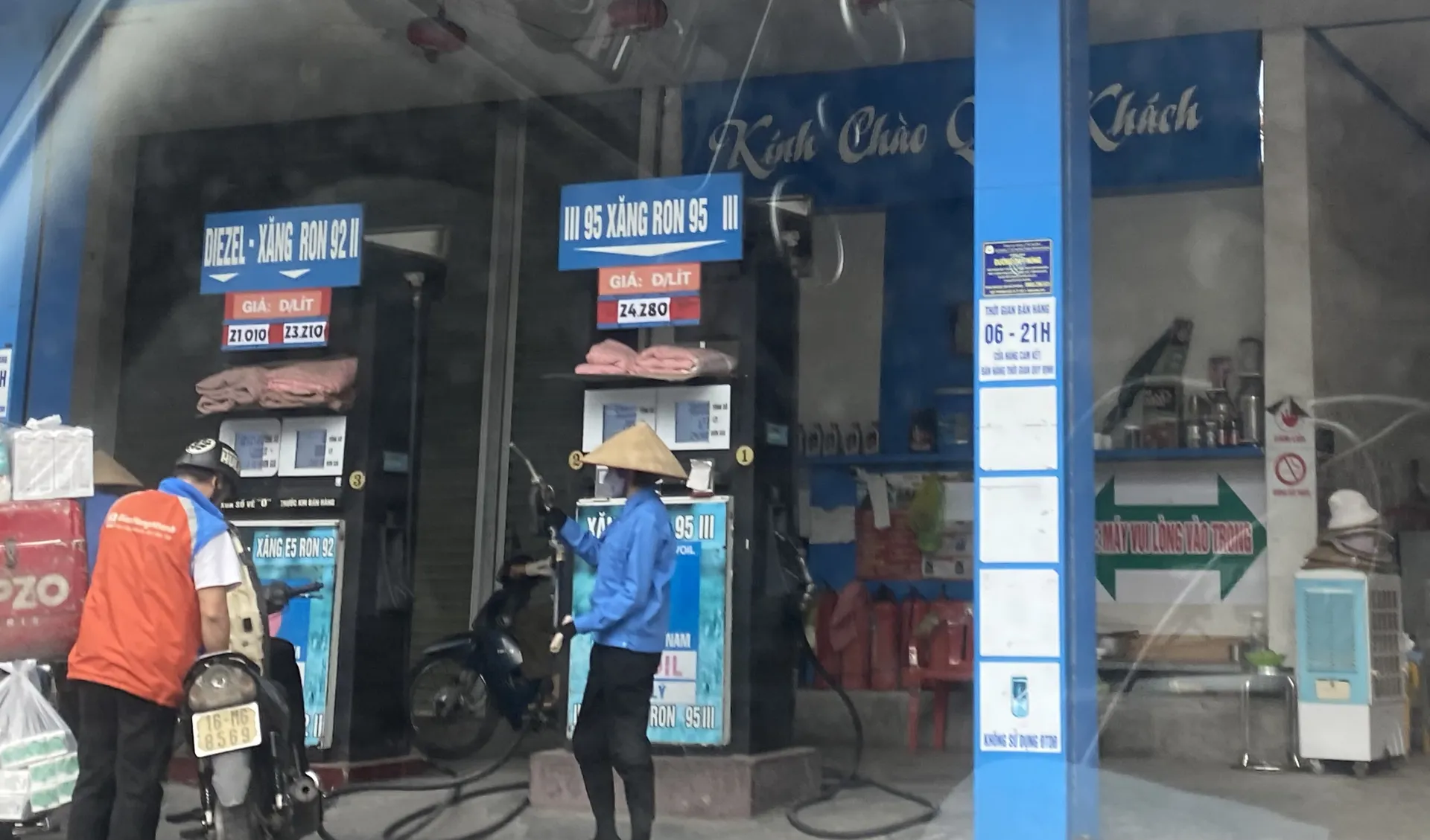 Gần 100 cửa hàng kinh doanh xăng dầu không đủ điều kiện vẫn hoạt động