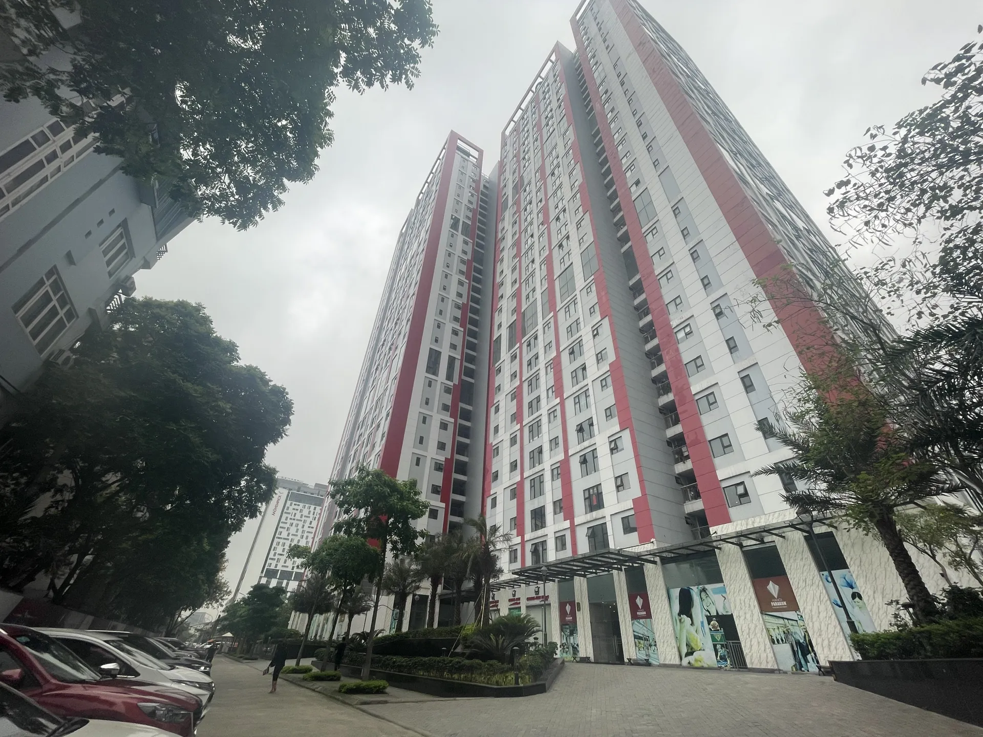 Chủ đầu tư dùng nước sạch ép người dân?