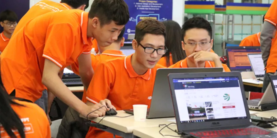 Cập nhật học phí FPT Aptech mới nhất cho chương trình lập trình viên quốc tế
