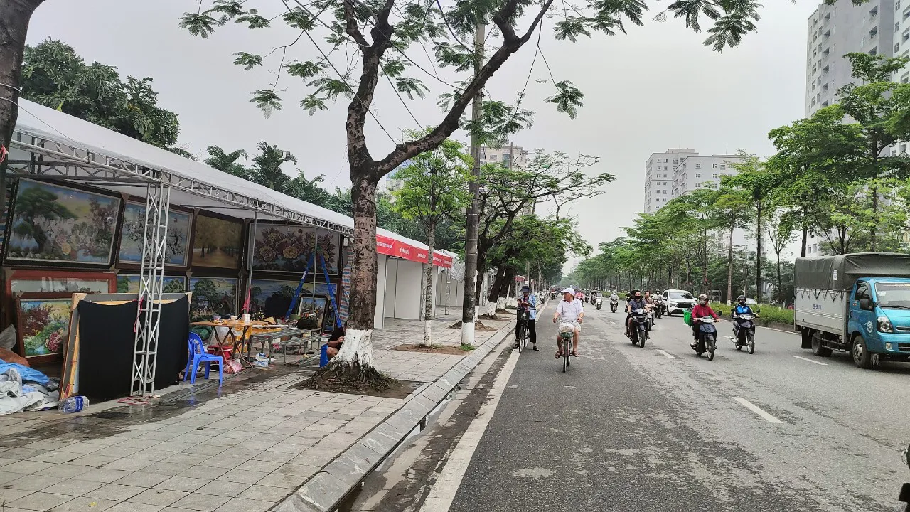 Quận Hoàng Mai ra quân chỉnh trang đô thị, đảm bảo đường thông, hè thoáng