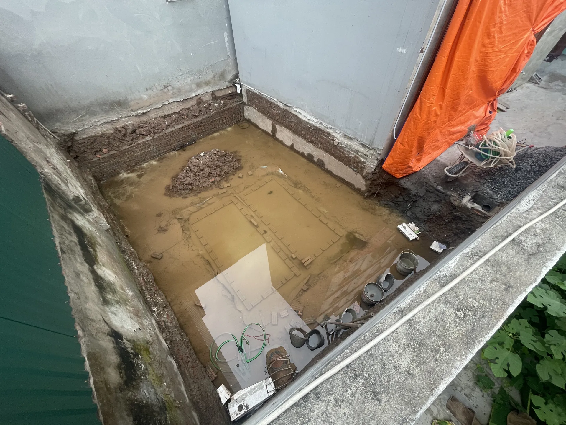 Cấp giấy phép xây dựng chồng lấn đất nhà người khác?