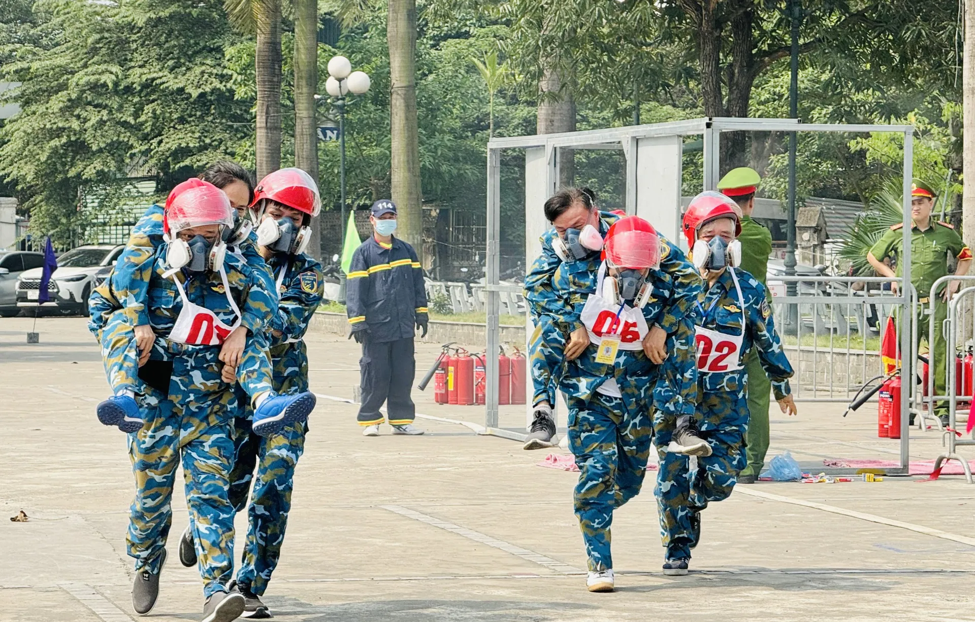 Rèn kỹ năng, nghiệp vụ chữa cháy và cứu nạn, cứu hộ tại quận Thanh Xuân