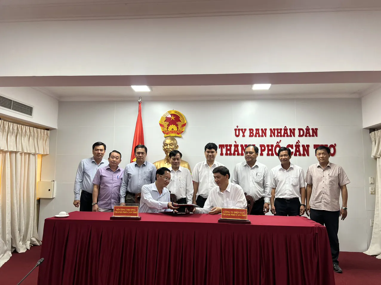 Triển khai các giải pháp tiết kiệm điện trong mùa nắng nóng