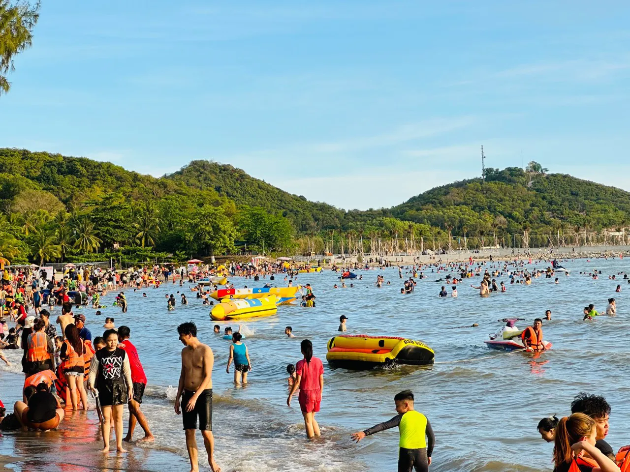 Du khách đến Kiên Giang ít hơn kỳ vọng do giá vé máy bay quá cao