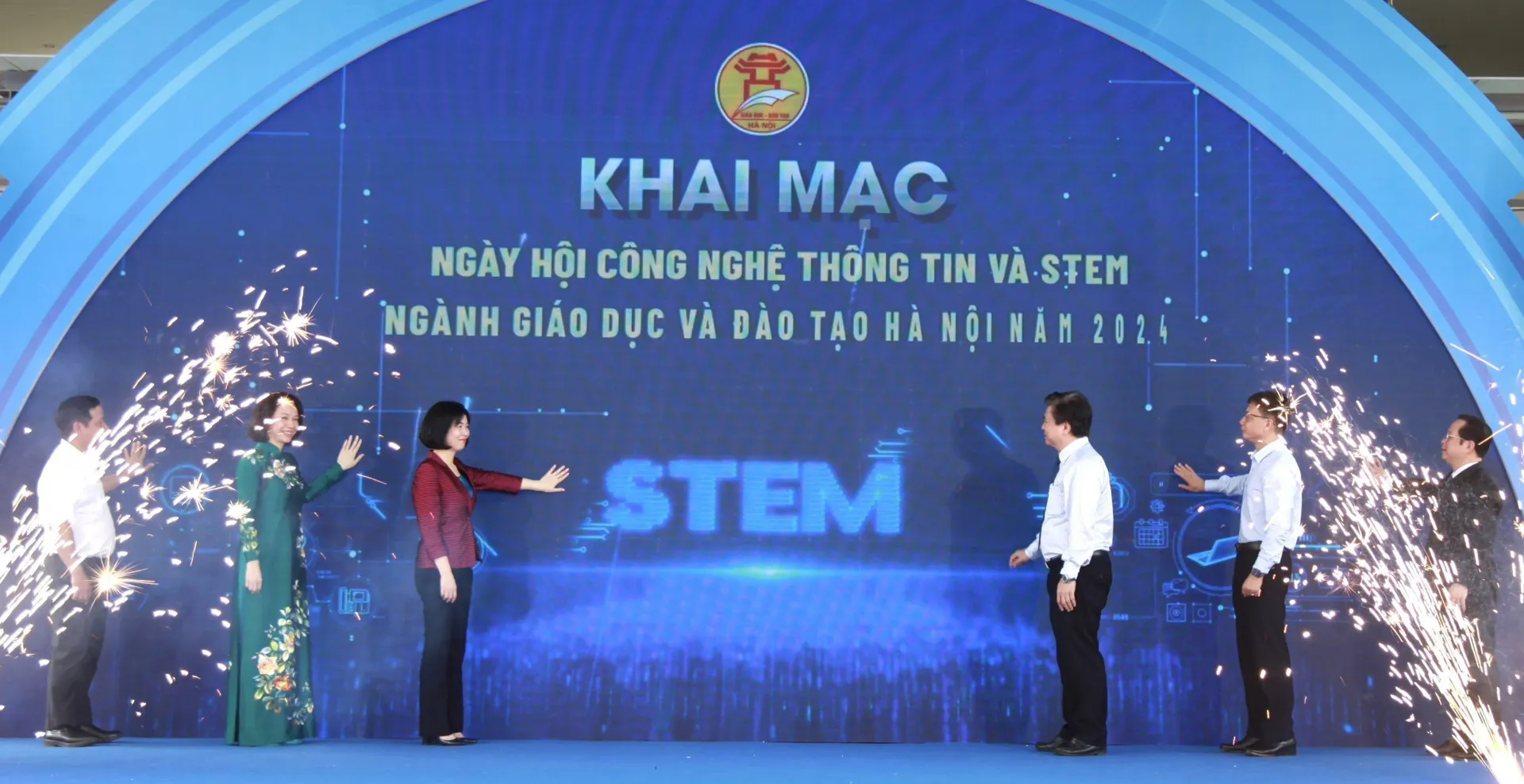 Sôi nổi Ngày hội công nghệ thông tin và STEM ngành giáo dục Hà Nội