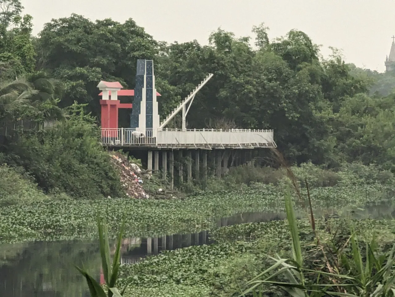 Tiếp vụ bức tử sông Đáy: Phát hiện thêm nhiều bãi thải, công trình lấn sông