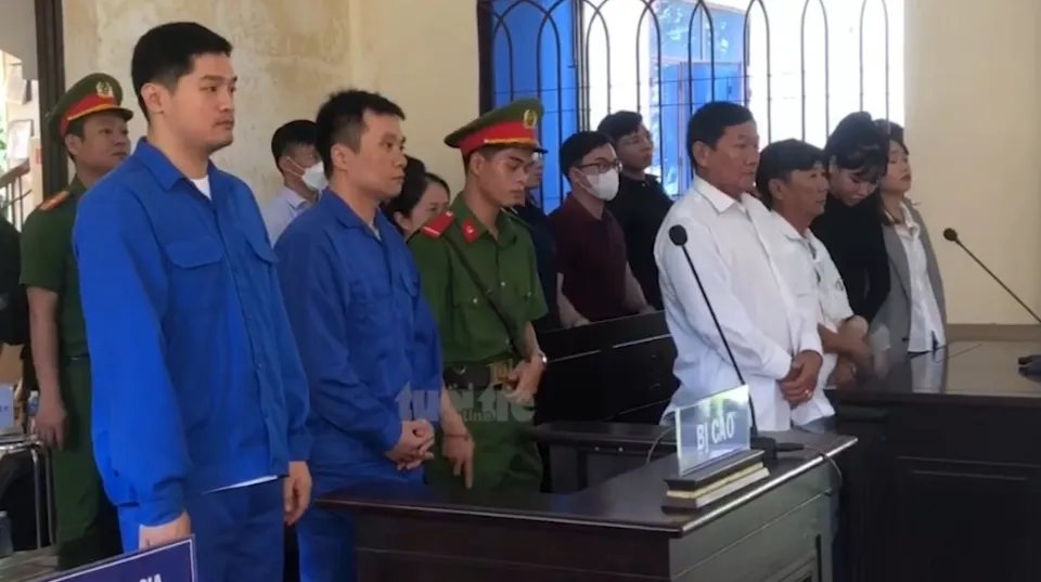 Xét xử vụ xe Thành Bưởi gây tai nạn làm năm người chết tại Đồng Nai