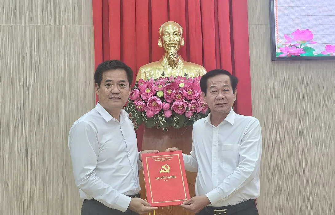 Miễn nhiệm Phó Chủ tịch UBND tỉnh Kiên Giang