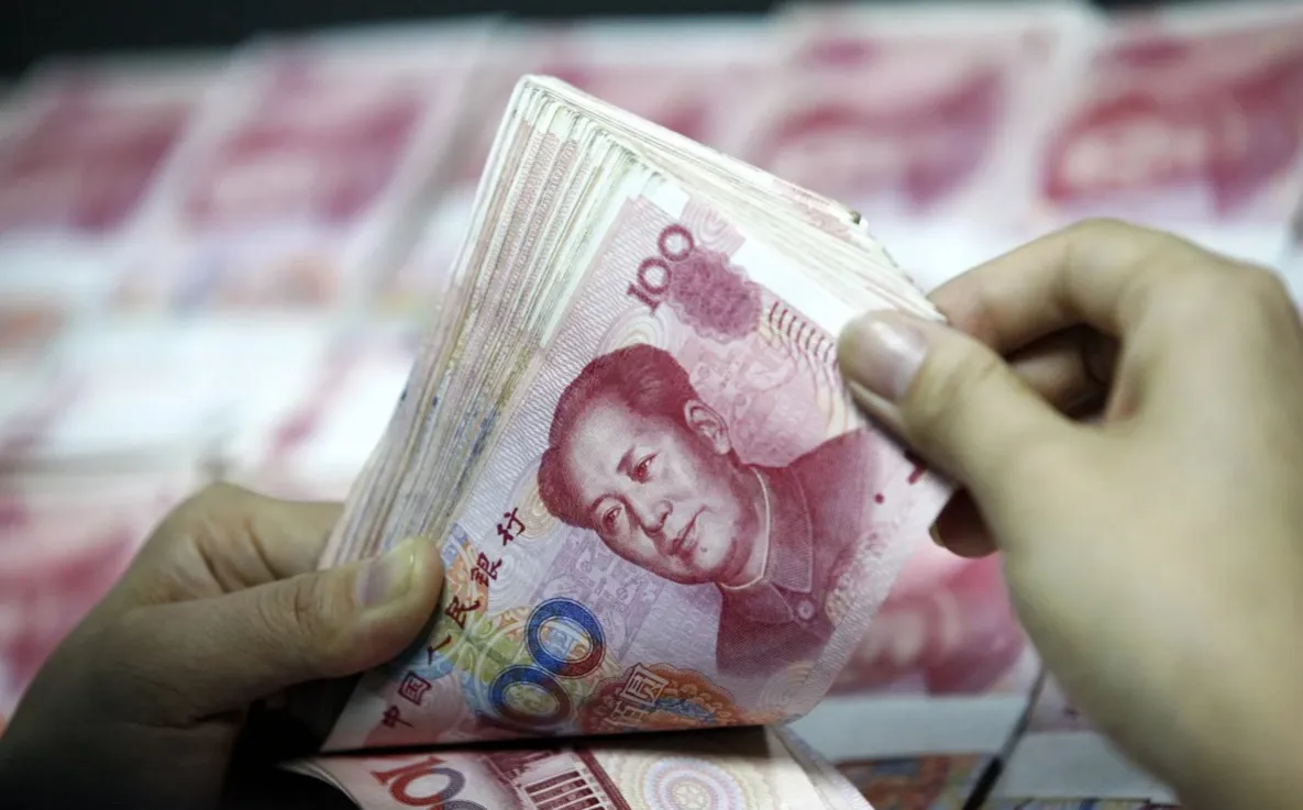 Nhân dân tệ "đè bẹp" USD - giấc mơ còn xa của Trung Quốc?