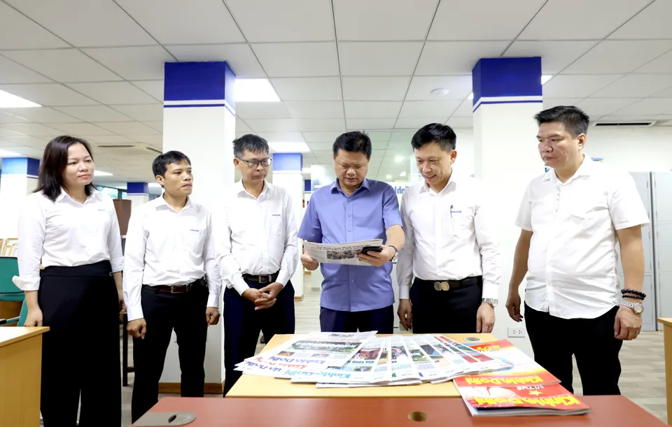 Trưởng Ban Tổ chức Thành ủy Vũ Đức Bảo làm việc với Báo Kinh tế&Đô thị