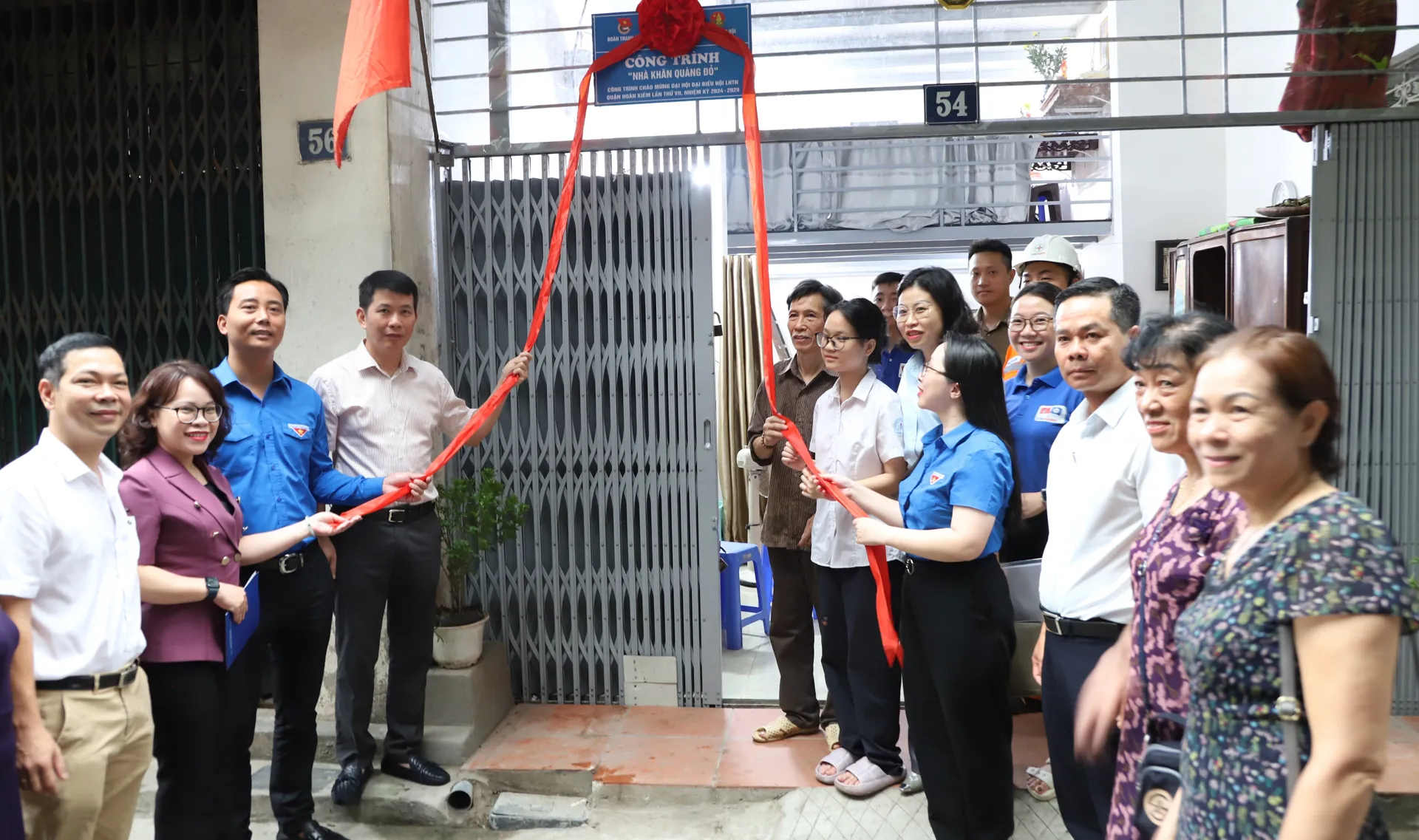 Bàn giao công trình "Nhà khăn quàng đỏ" tặng thiếu nhi có hoàn cảnh khó khăn