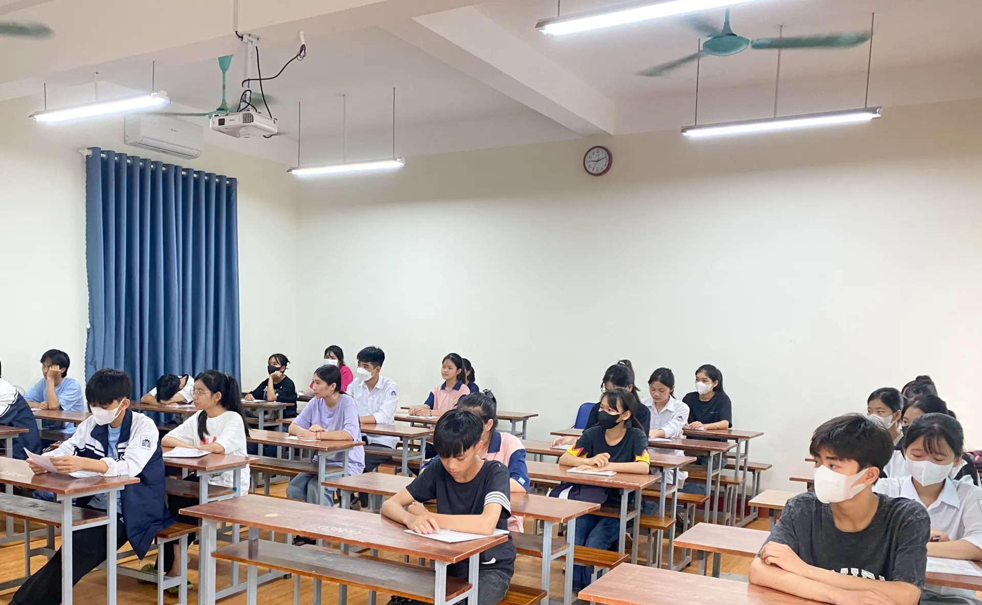 Huyện Ba Vì: hơn 3.300 thí sinh bước vào môn thi ngữ văn