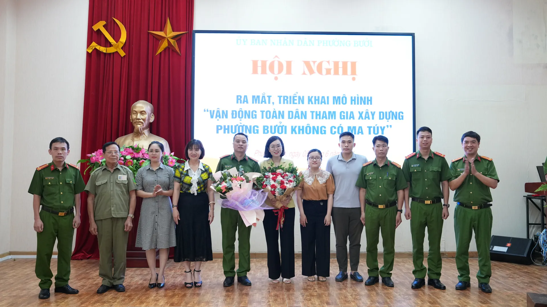 Vận động toàn dân tham gia xây dựng phường Bưởi không có ma tuý