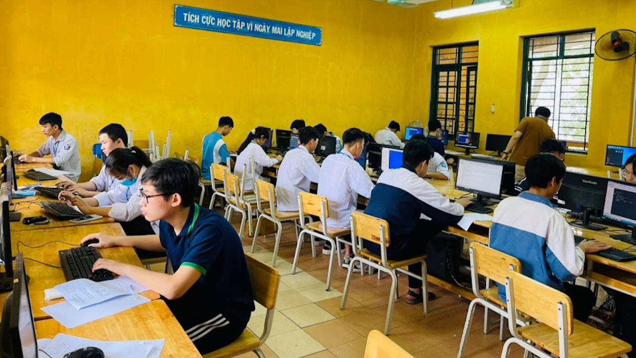 Đẩy mạnh khuyến học, khuyến tài, xây dựng xã hội học tập ở huyện Sóc Sơn