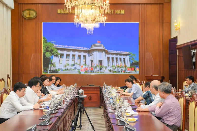 Chuyên gia kiến nghị đánh thuế giao dịch vàng