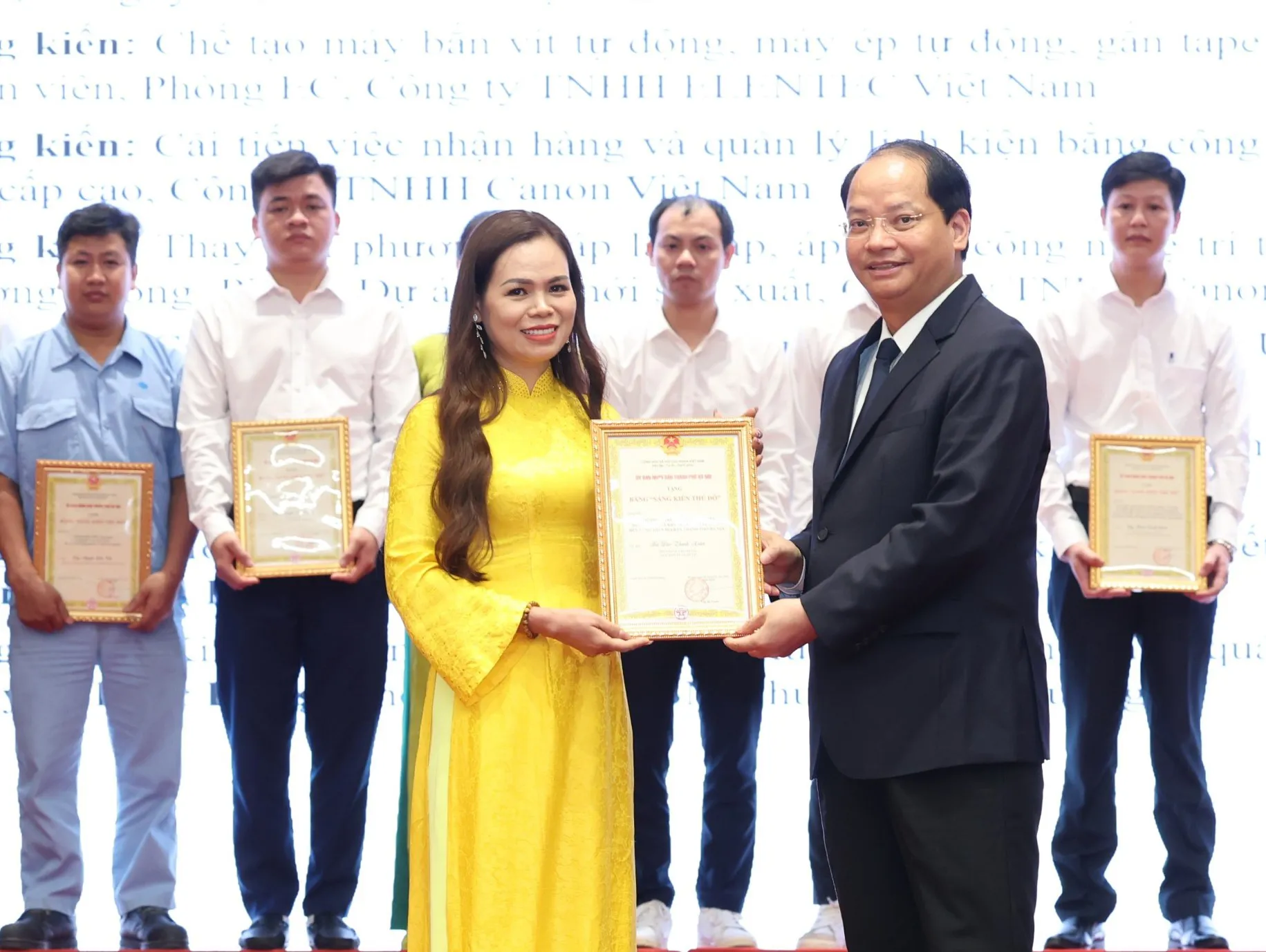Báo Kinh tế & Đô thị có các cá nhân được biểu dương, khen thưởng